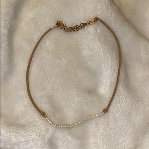 Pearl/ material chocker